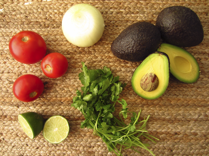 Справжній суперфуд: три приводи їсти авокадо щодня